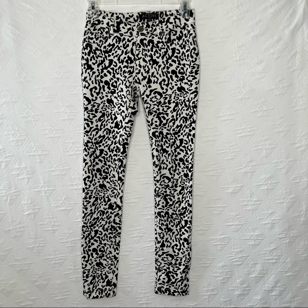 ! Active USA Woman’s Leggings. Size Small.